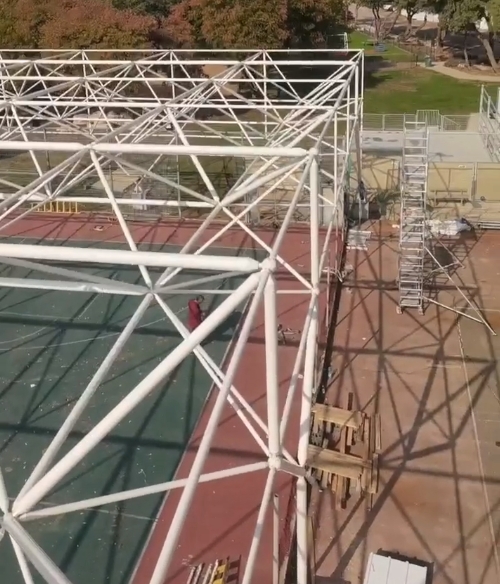 以色列體育場(chǎng)網(wǎng)架順利施工中