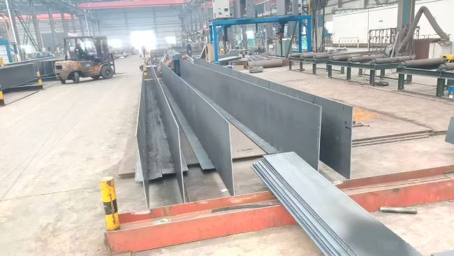 網(wǎng)架高空滑移法：開啟建筑施工新境界！